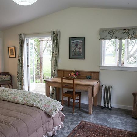 The Leafy Flat Apartamento Havelock North Exterior foto